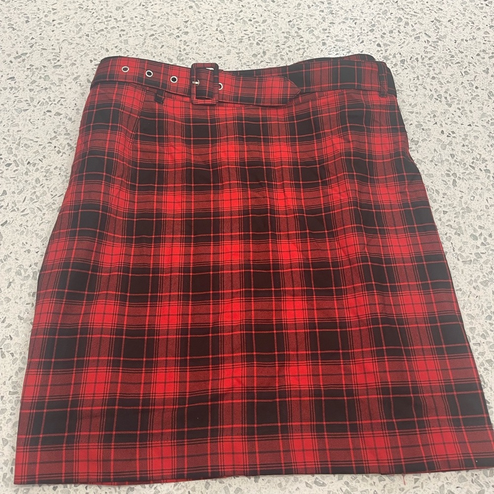 2/$20 H&M plus plaid skirt